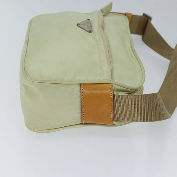PRADA Shoulder Bag Nylon Cream Auth 71903 - Picture 3 of 16